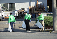 清掃活動の様子